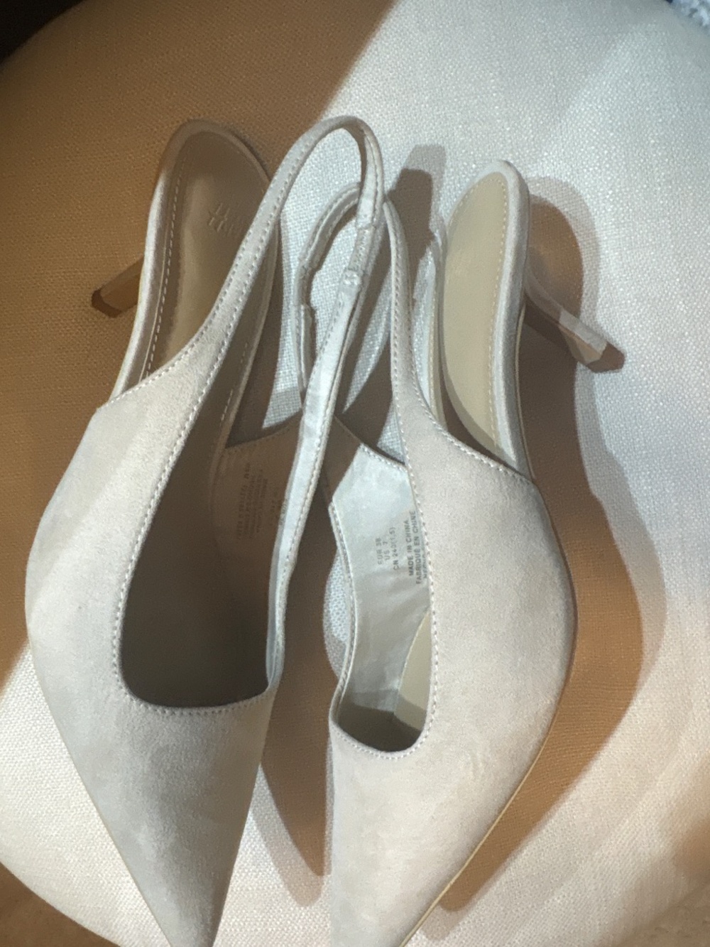 H&M Beige Kitten Heels - Picture 3 of 3